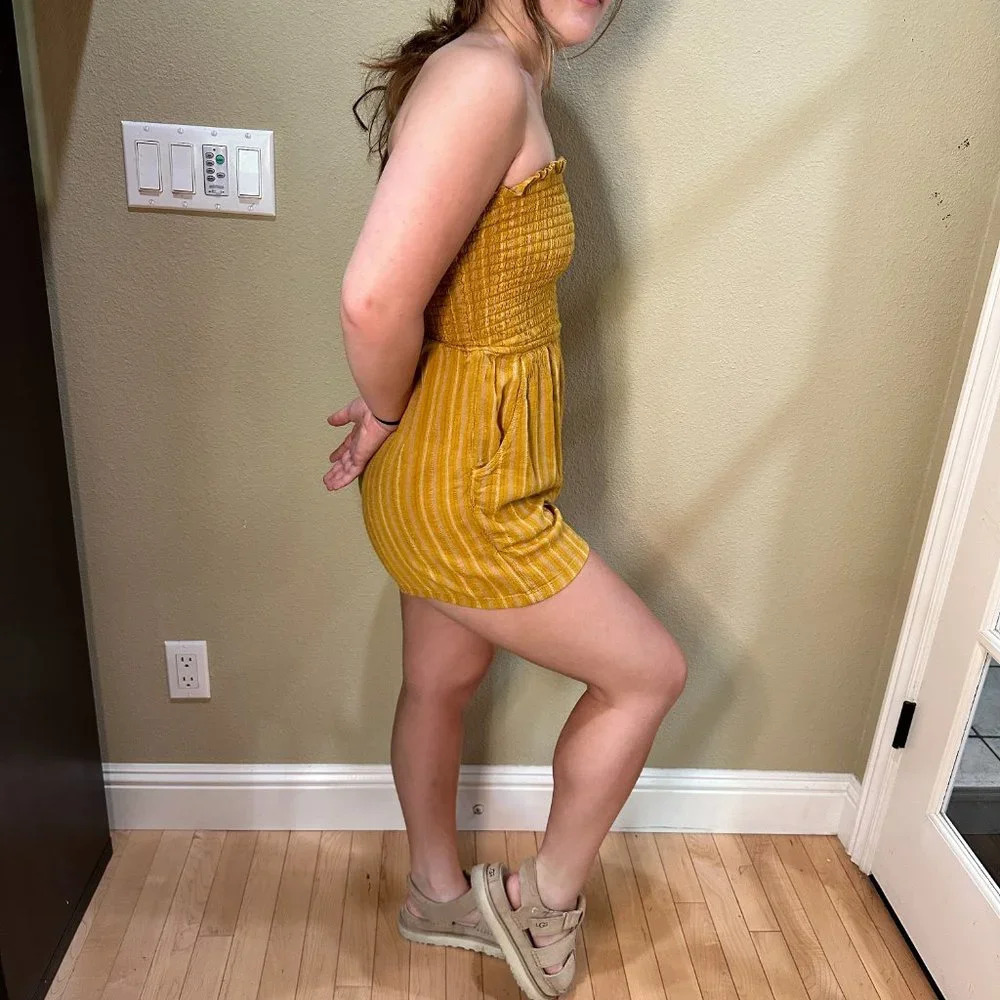 AMERICAN EAGLE Ruched Top Shorts Yellow Striped Romper Jumpsuit - XS - Picture 5 of 8